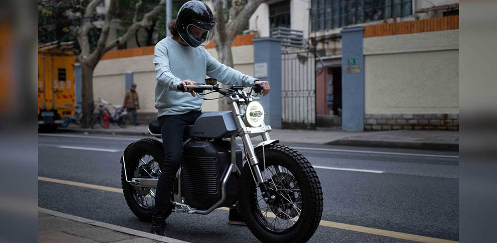 Motor Listrik Bergaya Scrambler